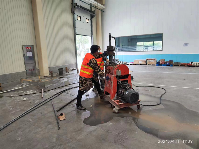 迎江厂房地面下沉塌陷注浆加固施工